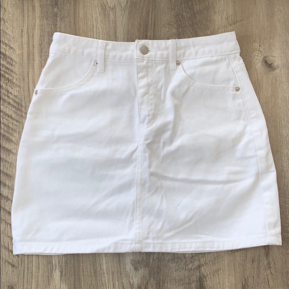 White jean skirt 🤍